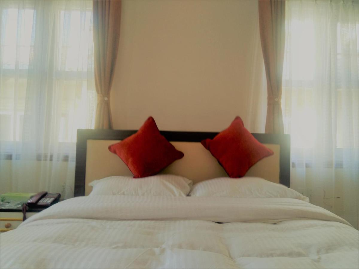 Hidden Leaf Bed & Breakfast Lalitpur Екстериор снимка