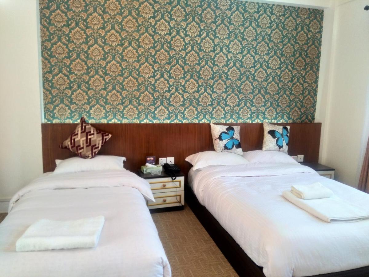 Hidden Leaf Bed & Breakfast Lalitpur Екстериор снимка