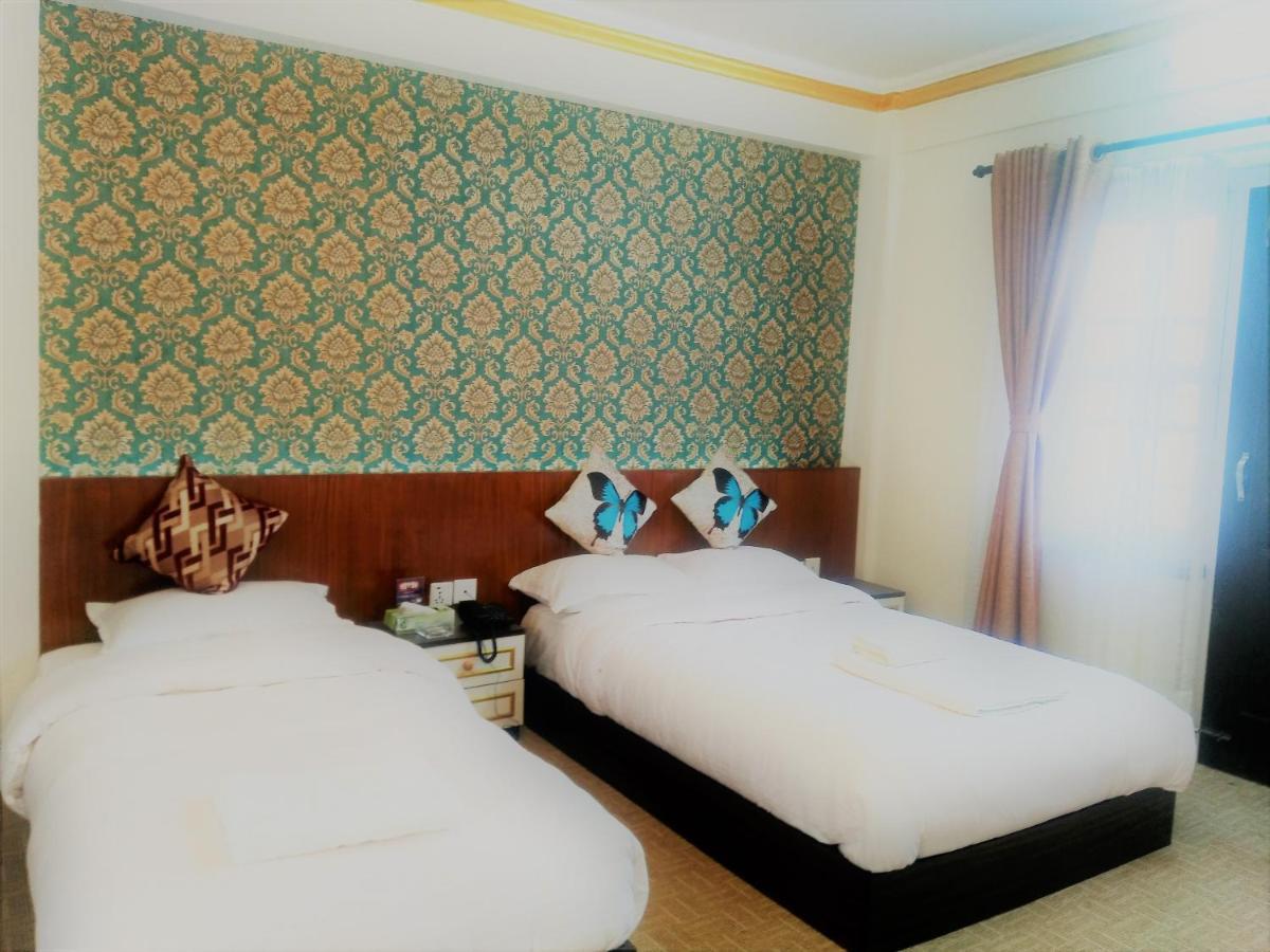 Hidden Leaf Bed & Breakfast Lalitpur Екстериор снимка